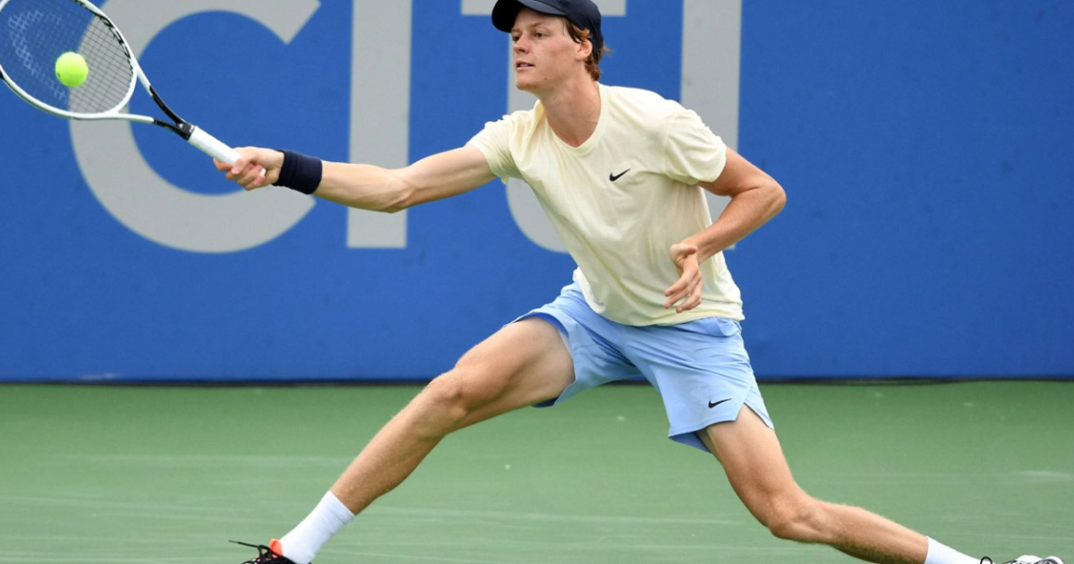 Jannik Sinner height and weight – Italian tennis star standing on court during an ATP match
